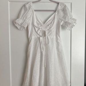 Showpo NWT SOFT MENTION PUFF SLEEVE MINI DRESS IN WHITE FLORAL
